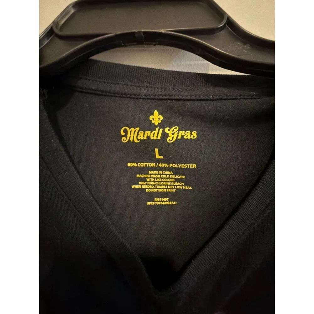 Mardi Gras Fleur-de-Lis Graphic Short Sleeve T-Shirt‎ Black